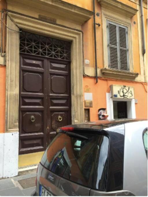 Upi-Up Rome Staying ภายนอก รูปภาพ